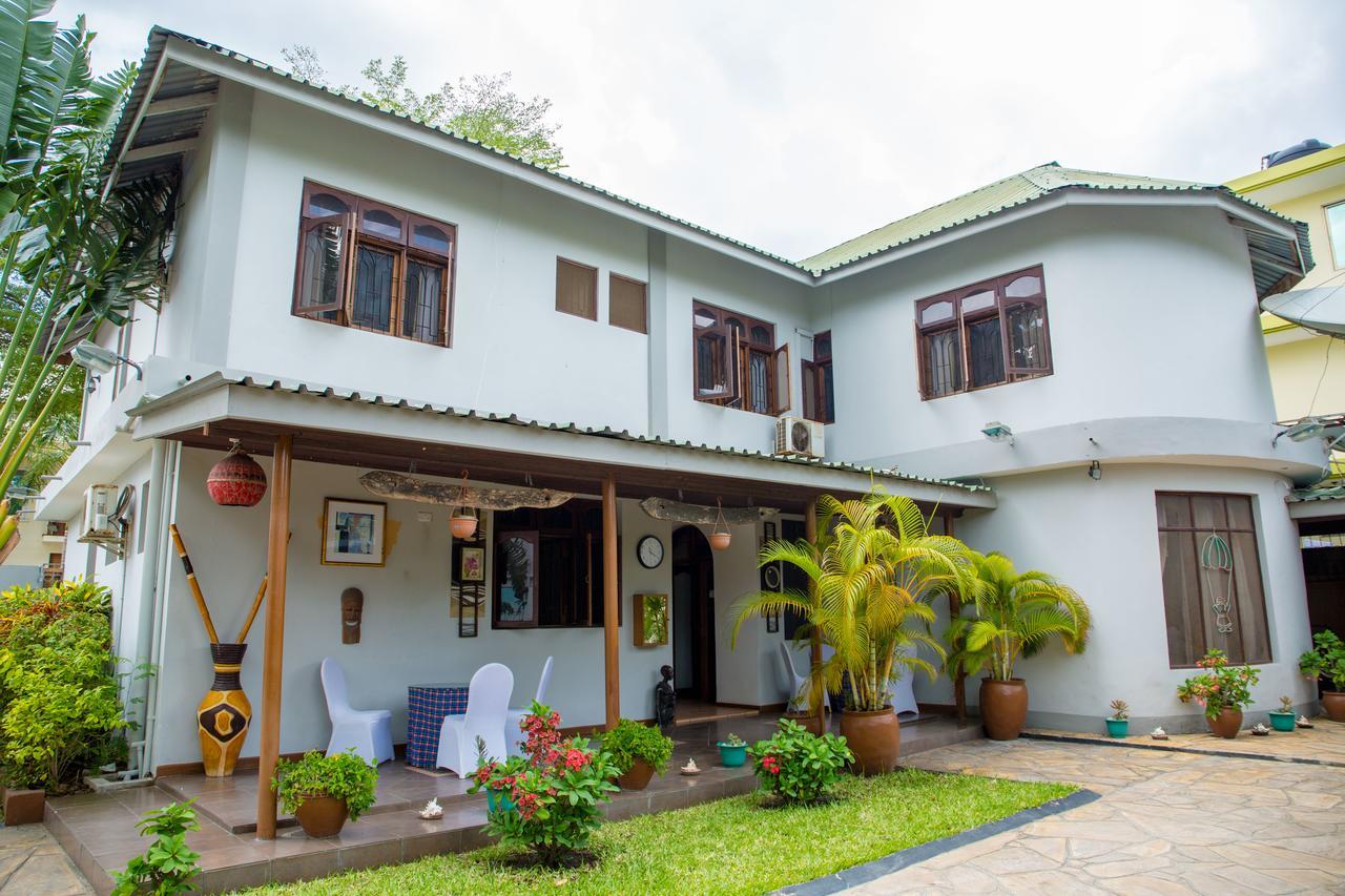 Saadani Tourist Center - Hostel Dar es Salaam Ngoại thất bức ảnh